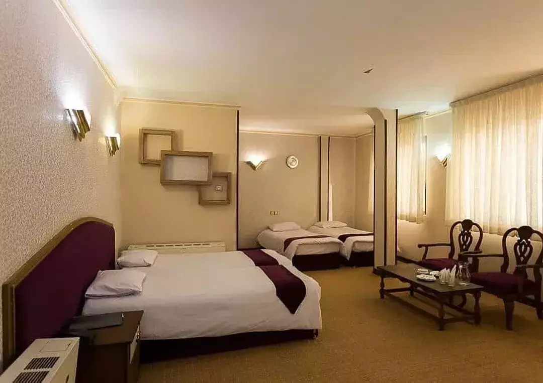 Alibaba https://cdn.alibaba.ir/ostorage/hotel-accommodation-images/6820a0cef6e8766ef96f53b9_چهار تخته.webp